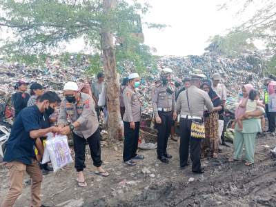 Dalam Rangka HUT Polisi Lalu Lintas ke 67 Tahun 2022 Polres Tanjungbalai Laksanakan Bhakti Sosial
