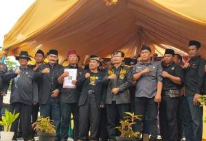 Abah Oyim Munandar Sugriwa Lantik Pengurus DPAC PPBNI Mandalawangi