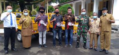 Pulihkan Dampak Covid-19, Disperindag Salurkan Bantuan ke IKM