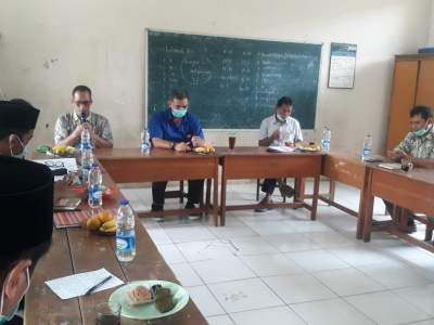 Sekcam Sukamulya Hadiri Rakor Komite SMAN 30 Tangerang