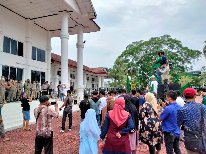 Jalan Gonting Malaha Rusak Parah, Warga Tagih Janji Bupati Asahan