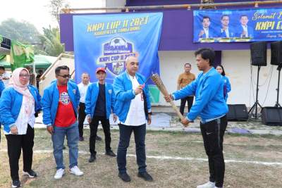 Zaki Buka Kompetisi Sepakbola KNPI CUP II