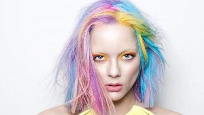 Tips Mewarnai Rambut di Rumah Tanpa Pergi ke Salon