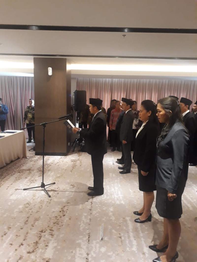 Setelah Sekian Lama Dijabat Oleh Plt, Akhirnya Kepala Sekertariat Bawaslu Banten Dikukuhkan