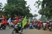 Tigaraksa- Buruh kembali unjuk rasa tuntut Revisi UMK, Selasa (3/12)DT