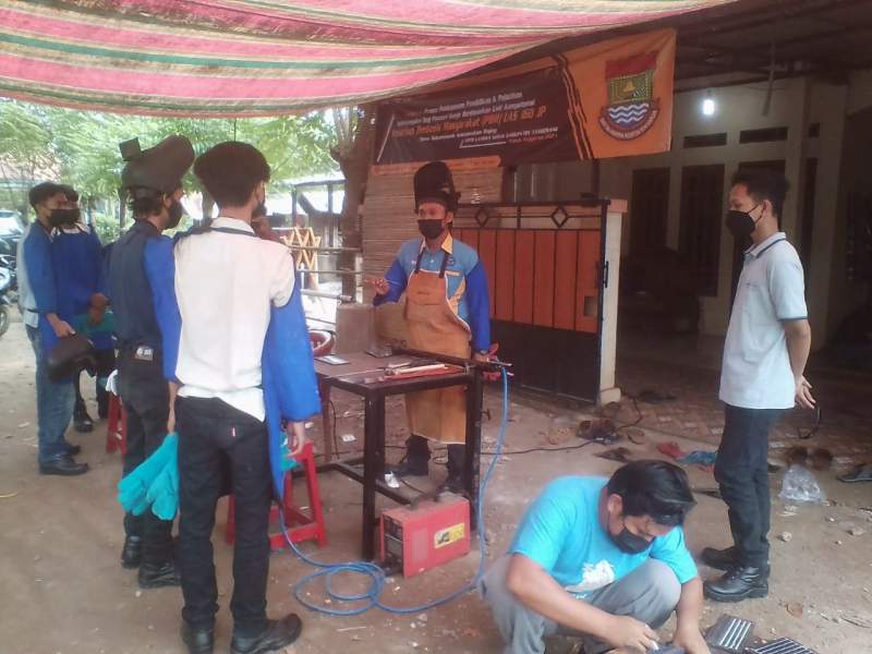 Masyarakat Desa Sukamanah Ikuti Pendidikan dan Pelatihan Kerja dari Disnaker