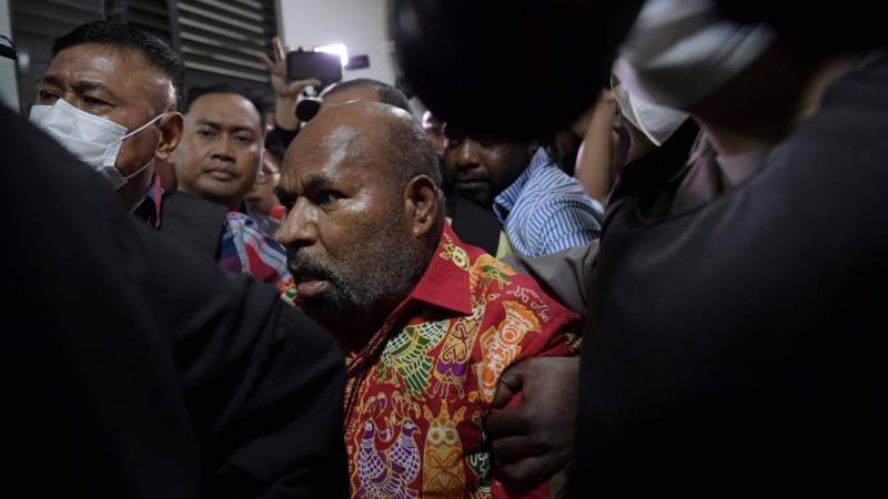 Gubernur Papua Lukas Enembe menjalani pemeriksaan kesehatan di Rumah Sakit Pusat Angkatan Darat (RSPAD) Gatot Subroto, Jakarta.