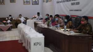 KPU Nyatakan Helldy-Sanuji Pemenang Pilkada, Saksi Petahana Tolak Tanda Tangan Hasil Pleno Serta Siapkan Gugatan ke MK