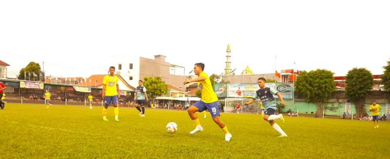 Winger Nababan FC, Imam yang tampil impresif saat mengalahkan Kavling FC diputaran 64 besar Pakujaya Cup X 2025.