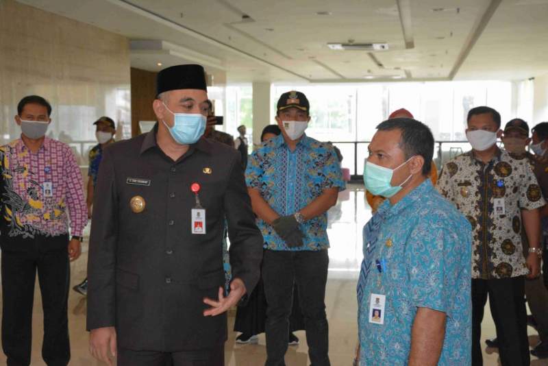 Zaki Tinjau Kesiapan Rumah Singgah Covid 19