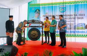 Resmikan Gedung Baru SMPN 10 Tangsel, Benyamin: Naikan Daya Tampung dan Rata-rata Lama Sekolah