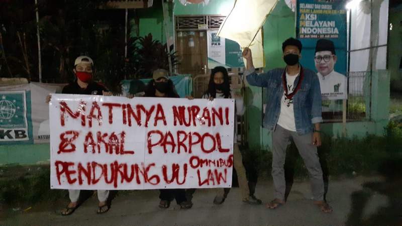 Mahasiswa Sebut Omnibus Law, Romusa Gaya Baru