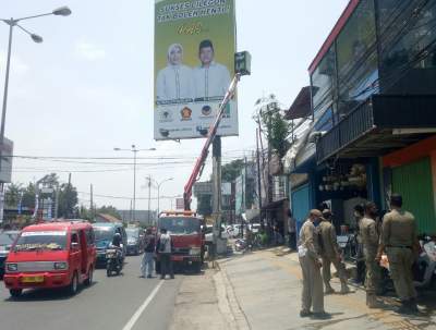 Melanggar Aturan Ratusan APK Ditertibkan