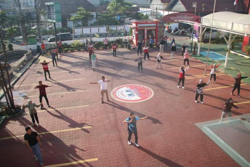 Senam Jum'at Sehat : Aktif Bergerak Itu Sehat