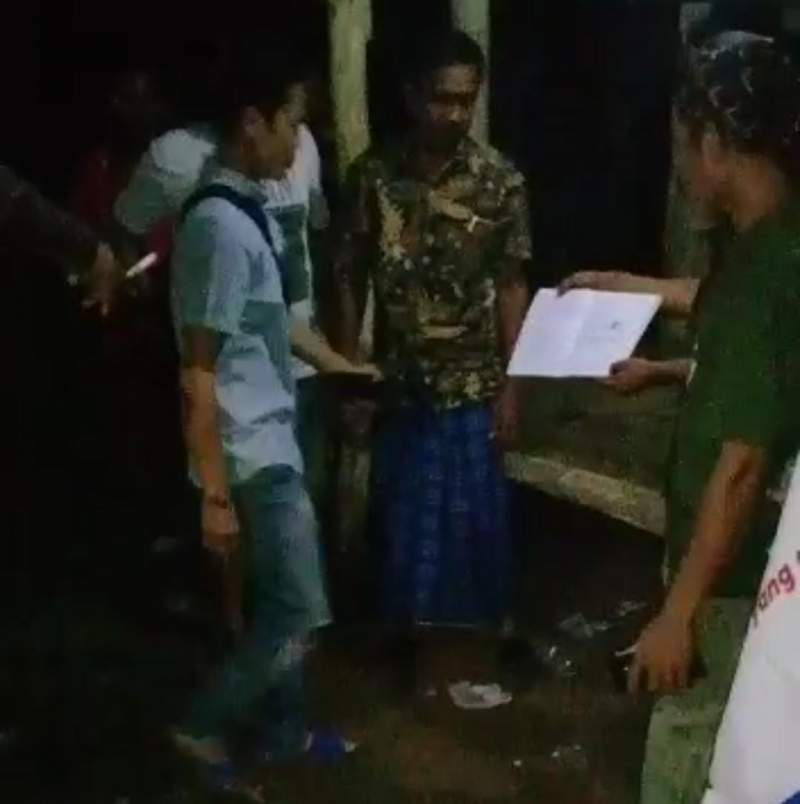 Tolak Galian Tanah, Puluhan Warga Kecamatan Maja Blokir Truk Tanah