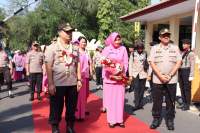 Dengan Ucapkan Bismillah, Kapolda Banten Letakkan Batu Pertama Pembangunan Masjid Polres Cilegon