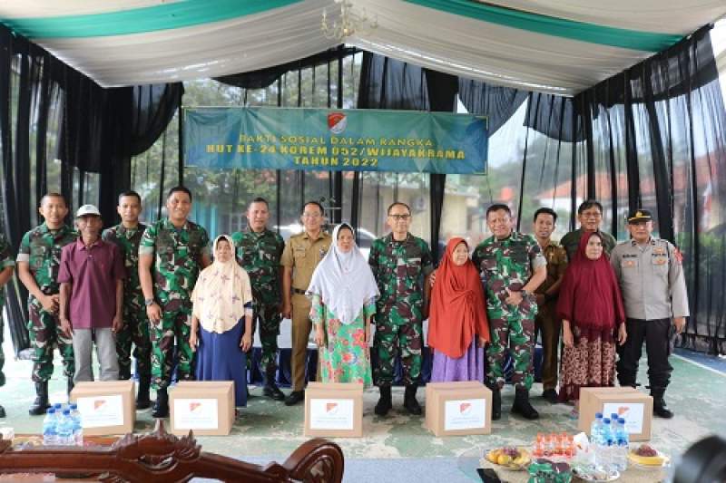 Dalam Rangka HUT Korem 052/Wkr ke 24 Danrem Gelar Bakti Sosial