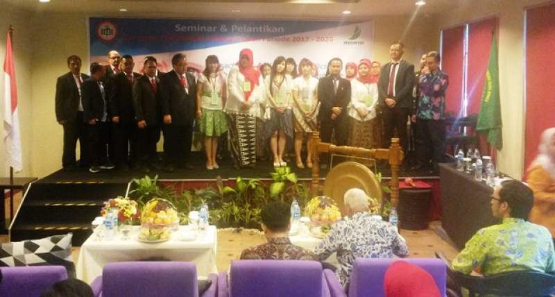 Pelantikan Perdaweri Banten