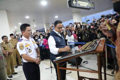 Gubernur DKI Jakarta, Anies Baswedan, saat meresmikan revitalisasi Pelabuhan Muara Angke di kawasan Penjaringan, Jakarta Utara, belum lama ini.