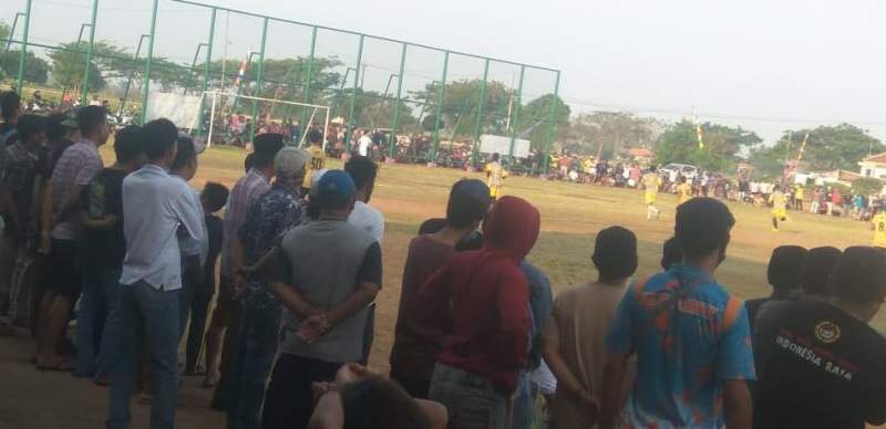 Tournamen Sepakbola di Pakuhaji Dihentikan Sementara