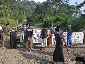 Lagi, Tolak Proyek PLTPB Gheotermal,Masyarakat Padarincang Blokir Akses Masuk