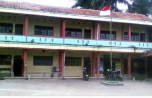 Selain Gaji Guru Honor Tak Dibayar, Ijazah Siswa Ikut di Sandera