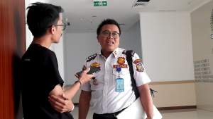 Sekretaris Dishub Tangsel, Ika.