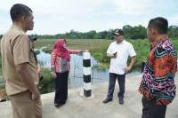 Komisi III Saat Meninjau Pembangunan Ruas Jalan Babel