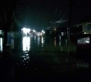 Diguyur Hujan, Kali Pasir Gatot Jeunjing Meluap