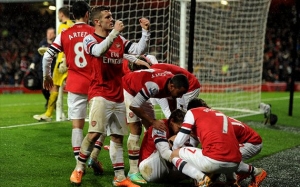 Arsenal Kembali Pimpin Klasemen