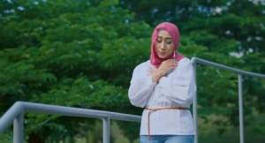 Tiana Zchan. (Tangkapan Vidio Klip Masa Lalu) 