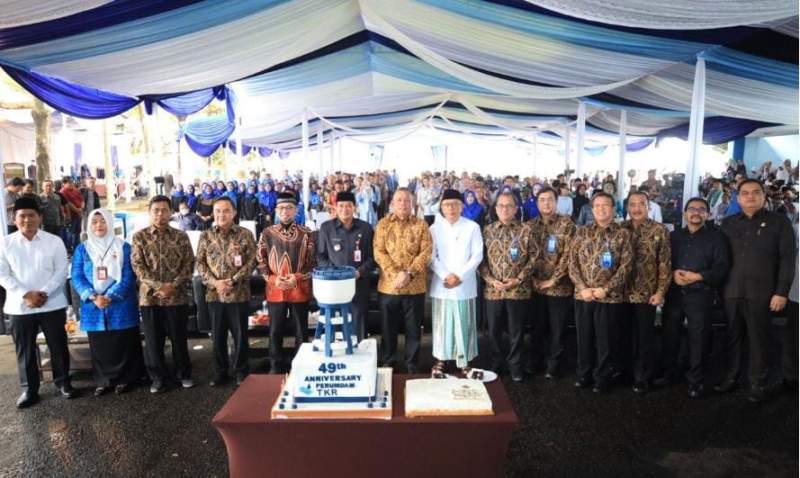 Peringati Hari Jadi, PERUMDAM TKR Laksanakan Halal Bi Halal dan Berbagi Keberkahan Bersama Anak Yatim