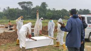 Covid 19 Naik, Sehari 9 Jenazah Dimakamkan di TPU Buniayu