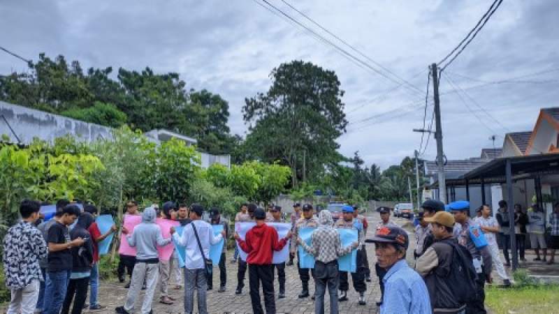 Aksi Unjuk Rasa, Mahasiswa Tuntut Perumahan Grand Arfana Pandeglang, Singgung Perizinan dan Alih Fungsi Lahan Sawah