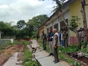 Kepsek SDN 2 Jeunjing Ngaku Terganggu Akibat Aktivitas Galian Tanah