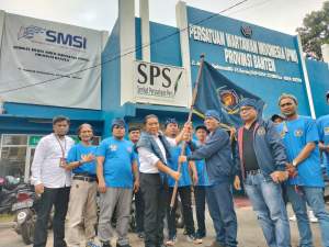 PJ Gubernur Banten Al Muktabar Lepas Kontingen Porwanas  PWI Banten 2022