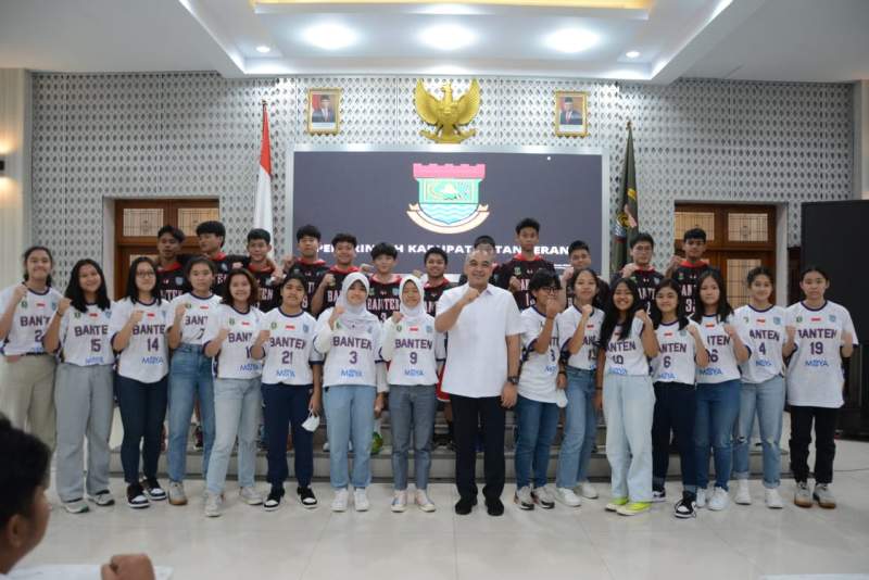 Bupati Tangerang Lepas Kontingen Basket U-15 ke Kejurnas
