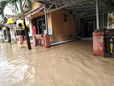 Buang Sampah di Sungai, Dua Wilayah di Cilegon Terdampak Banjir