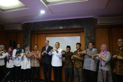 Pemkab Tangerang bersama Fopkia, Alfanart Luncurkan Gerai KIA