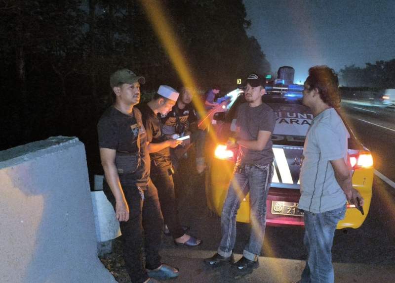 Unit Resmob Polresta Tangerang Cek TKP Percobaan Perampokan di Bahu Tol KM 37