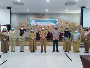 Walikota Cilegon, Helldy Agustian membuka acara pelatihan penguatan SDM Penanggulangan Krisis Kesehatan dan Simulasi SOP berlokasi di salah satu hotel di Kota Cilegon, Senin (27/9/2021).