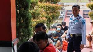 ISTIMEWA Sebanyak 17 WBP dari Rumah Tahanan Kelas IIB Pandeglang dipindahkan ke Lembaga Pemasyarakatan Kelas IIA Cilegon, Kamis (14/7/2022).