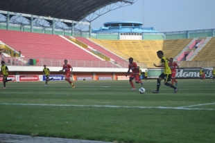 Perserang Ditahan Imbang Persipani