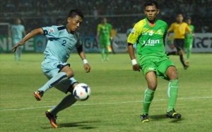 Persela Gulung Persebaya 3-0
