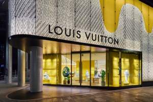 LV Rilis Koleksi Fall Winter di Paris Fashion Week