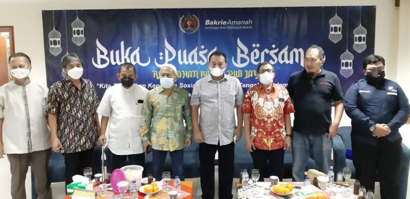 Bukber PWI Jaya dan Santunan Bakrie Amanah