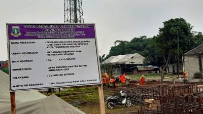 Proyek pembangunan gedung SMKN di Kelurahan Buaran, Serpong.