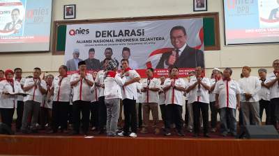 Deklarasi relawan ANIES Kota Tangsel siap mrnangkan Anies Baswedan pada Pilpres 2024 di Wisma Syahida Inn, Ciputat Timur.