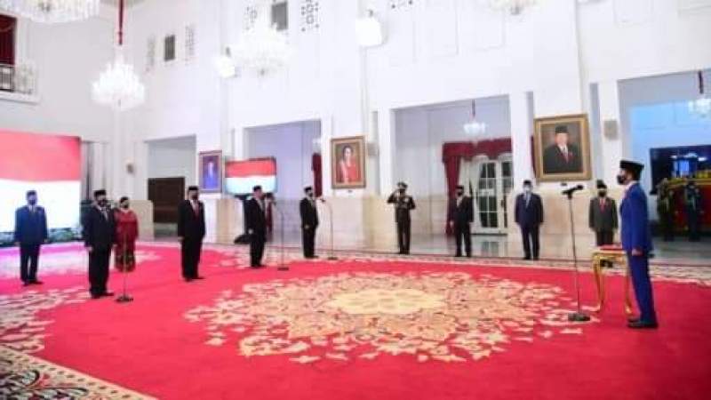 Presiden Jokowi Lantik 9 Anggota Kompolnas di Istana Negara