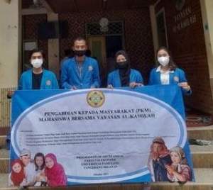 Memanfaatkan Botol Bekas sebagai Media Tanam